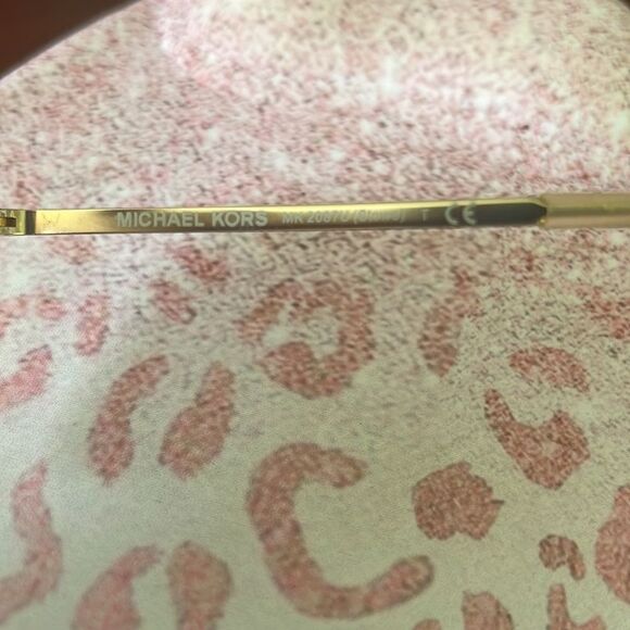 *Michael Kors* Champagne Gold Sunnies EUC